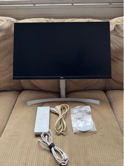 LG 27UL850-W 27” ultrafine IPS 400 nits  4k resolution