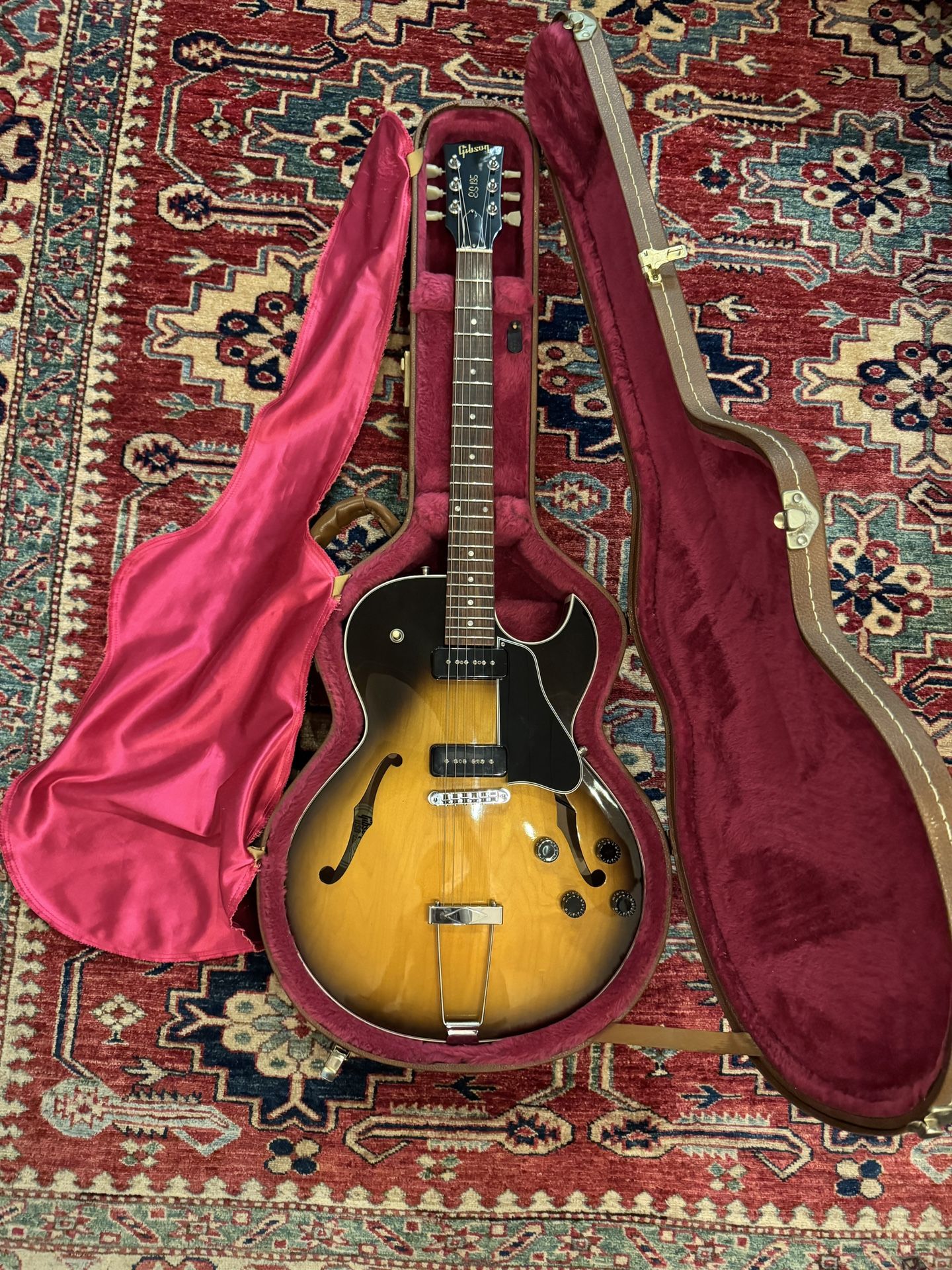 Gibson ES135 Mint Collector Grade