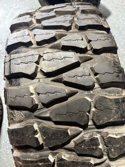 35x12.50R20 nitto