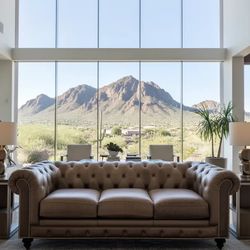 Free Delivery Leather Tufted Chesterfield Couch 