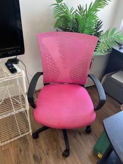 Comfy Desk Chair, Bright Pink