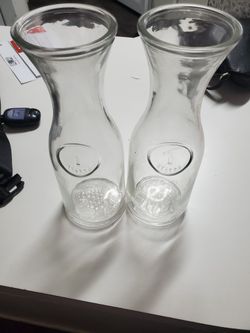 1 Litre Glass Vases (2)