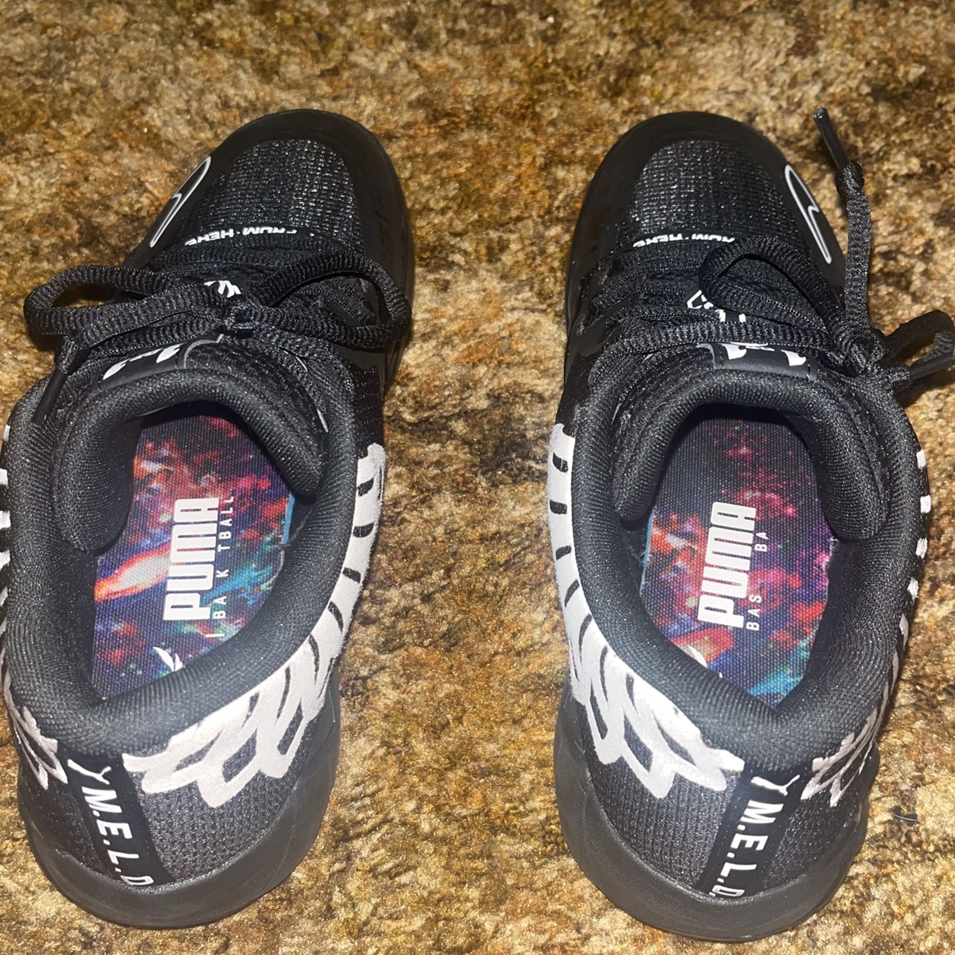 Black And White Lamelos