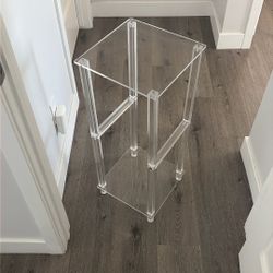 Clear Table Stand