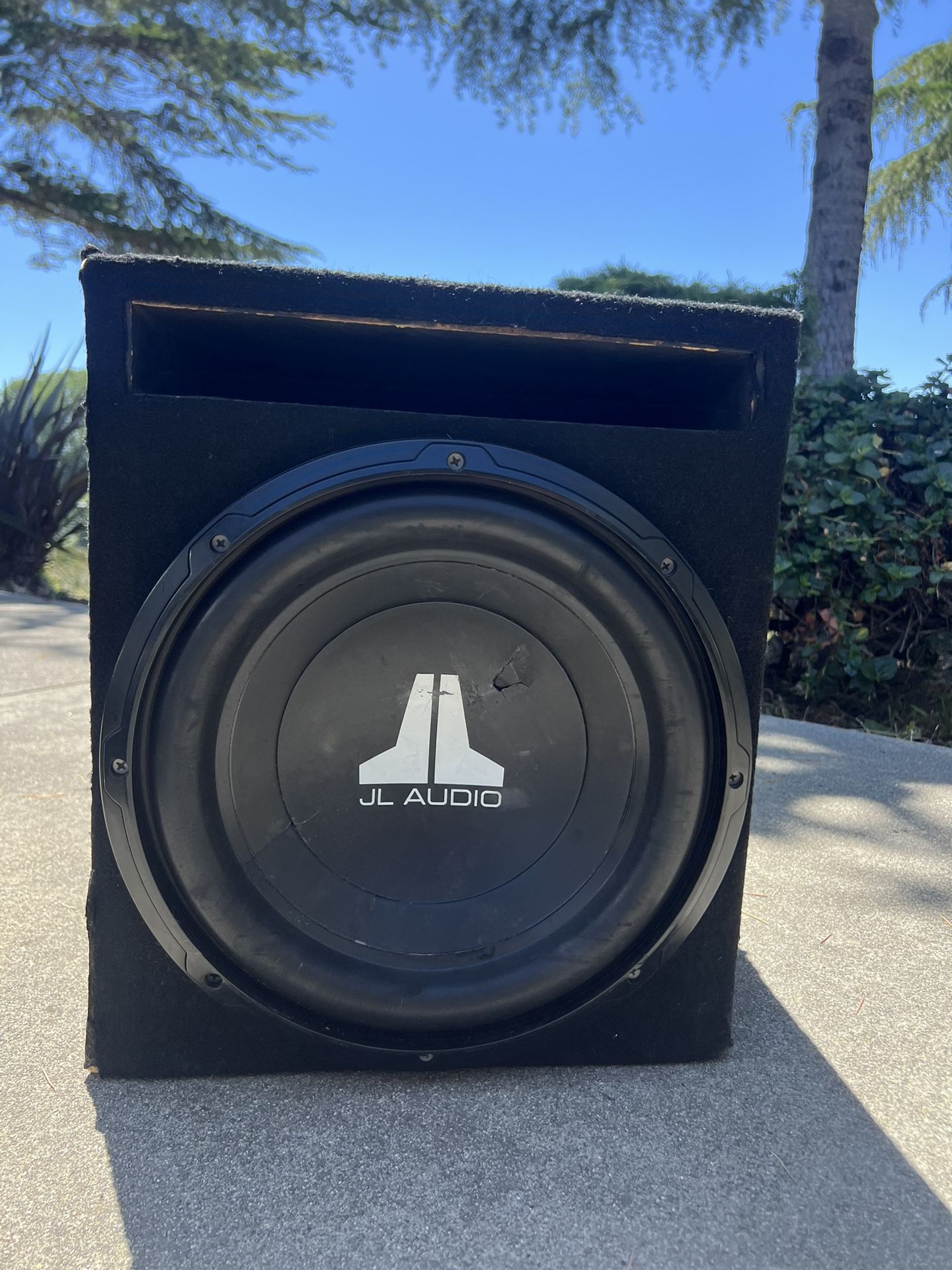 12in jl audio subwoofer and box