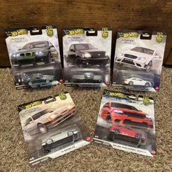 Hot Wheels Power Trip Premium Full Set