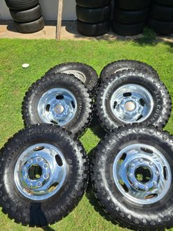 Set wheels king ranch dually tires 35 12.50 17