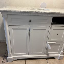Bath Vanity - NEW 