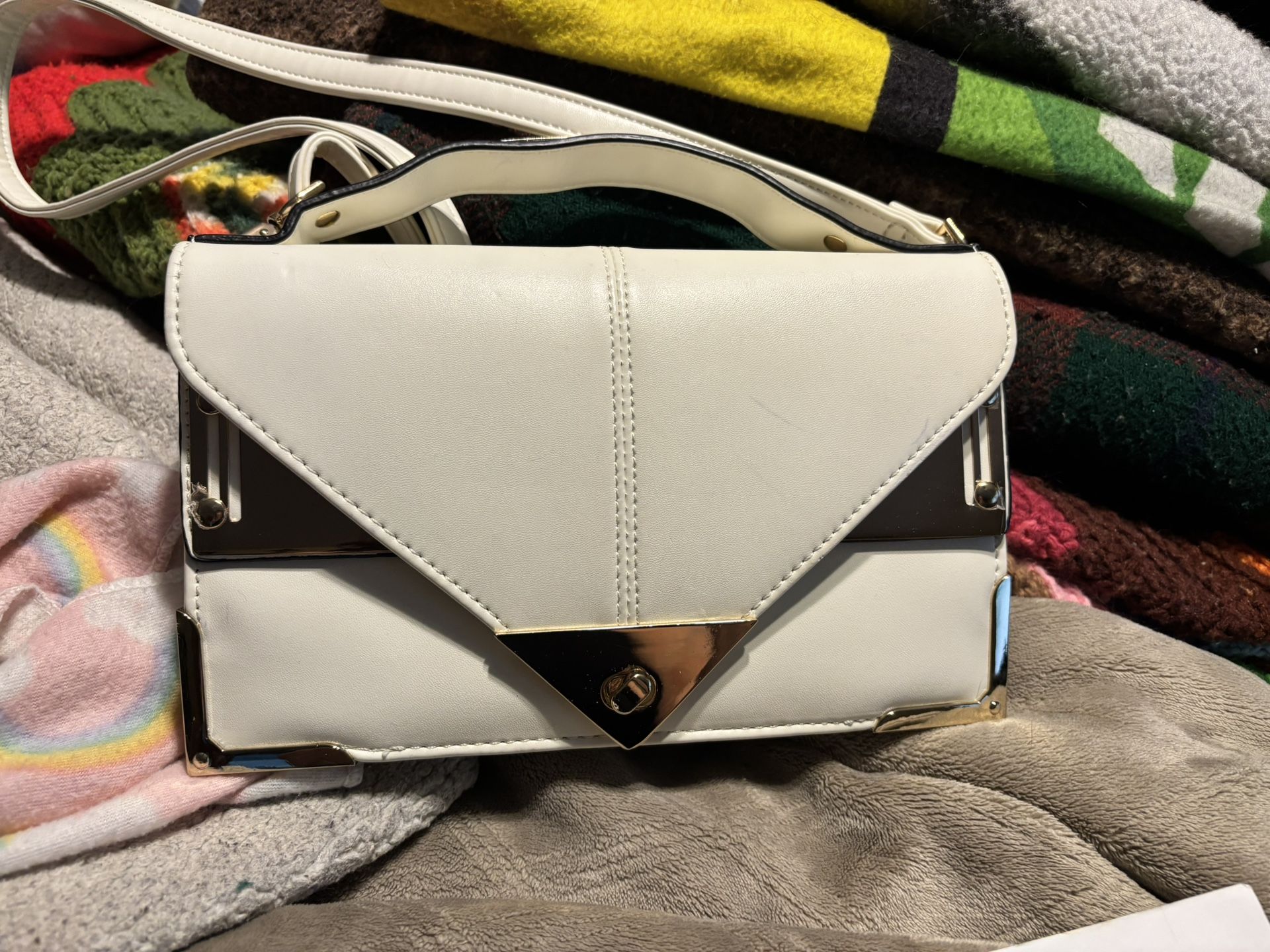 Nila Anthony Dress White & Gold Handbag 