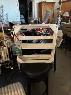 White 20x20x6 deep 10.00 each pick up airport dr or rosedale close to Home Depot see description for more info on second shelf