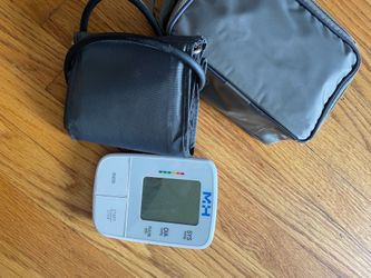 M+H Digital Upper Arm Blood Pressure Monitor with Cuff & Carrying Case – Tested Working Used M+H digital blood pressure monitor in good condition. Inc