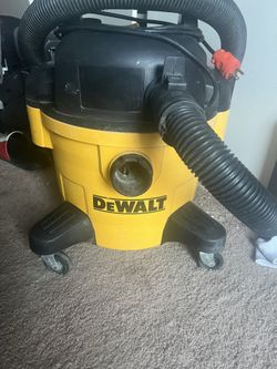 DeWalt 10 Gallon Shop Vac