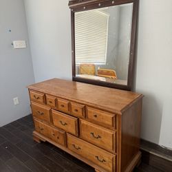 Dresser & Mirror