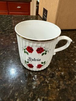 Brand New White Hand Crafted Porcelain Mug w/ Red Roses & Gold Trim