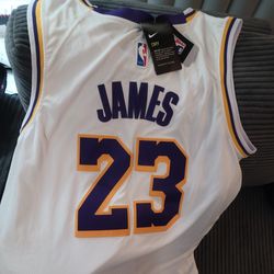 Lebron James White Laker Jersey Sz M