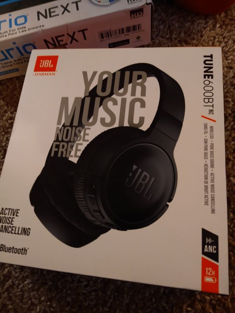 Jbl headphones