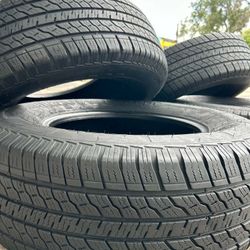 265 70 17 UNIROYAL LAREDO HT TIRES 