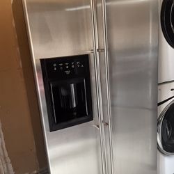 Jenn Air Side By Side Refrigerator 