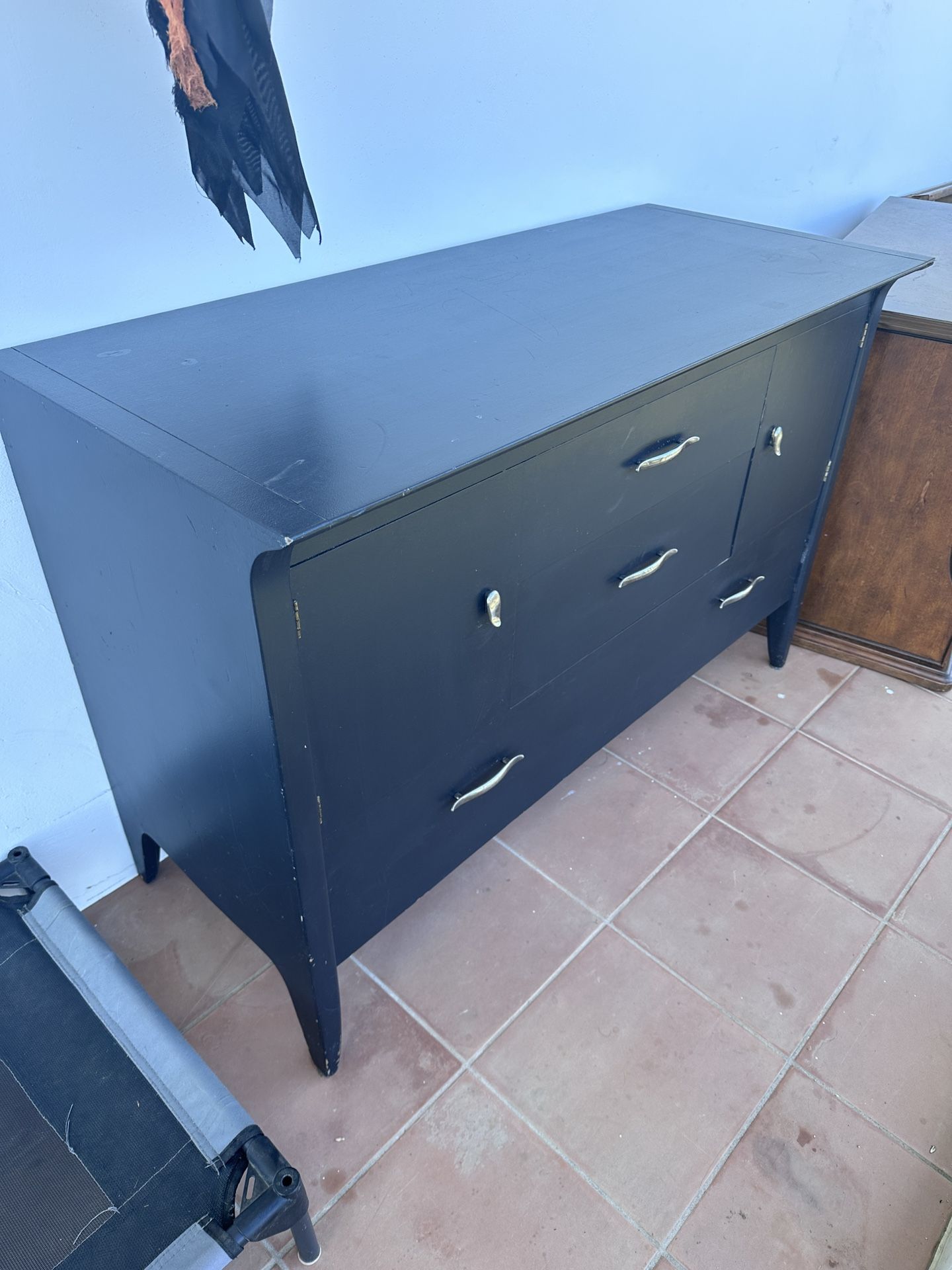 Mid Century Credenza/Buffet Free