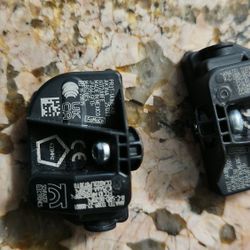 Valve Stem-Type Tire Pressure Monitor Sensor Kit F-150 2026