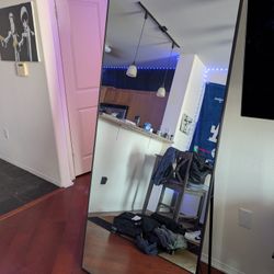 Stand Up Mirror 