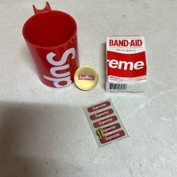 Supreme Accessories Bundle 25$