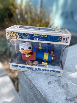 Funko pop Disneyland 65th Anniversary Donald Duck