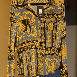 Fashion Nova Women Shirt Size 1x But Is Actually An XL