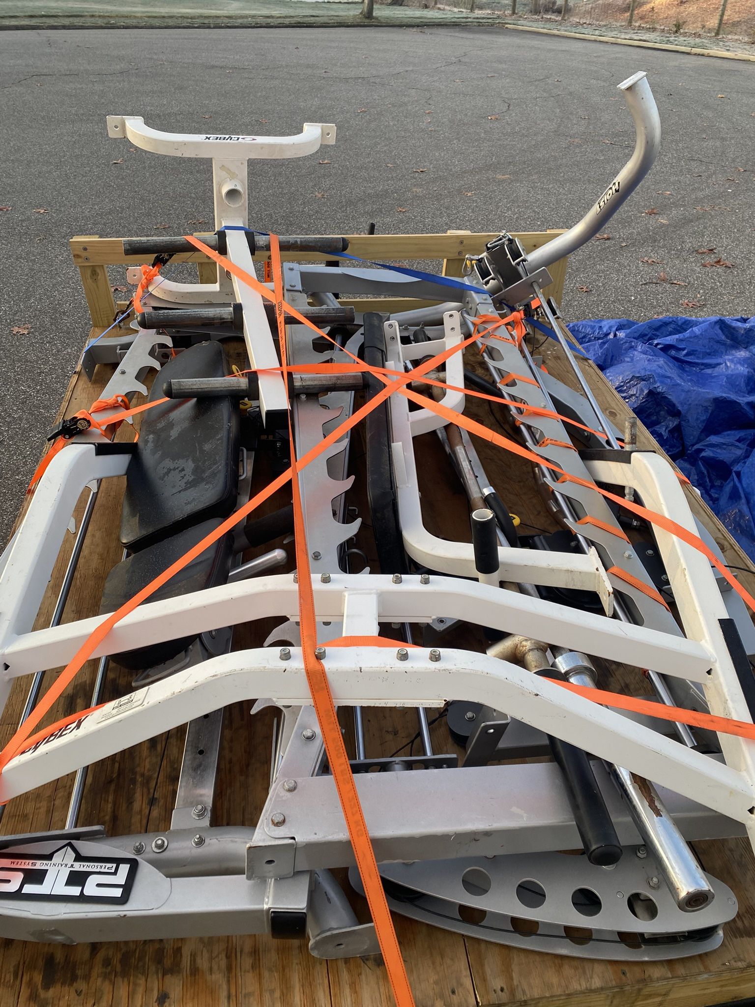 Smith machine with cable pulley’s and weights stack .