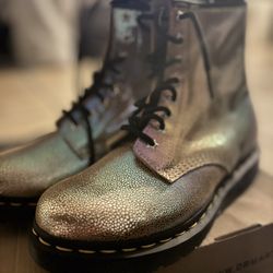 Dr. Martens Women’s Boots Size 8