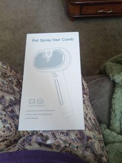 Pet Spray Hair Comb for Cats and Dogs