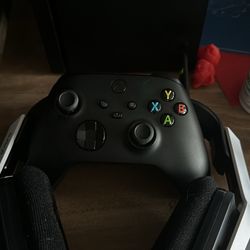 Xbox One Series X With A Wireless Mic