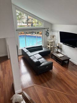 Sectional leather Couch With Recliner