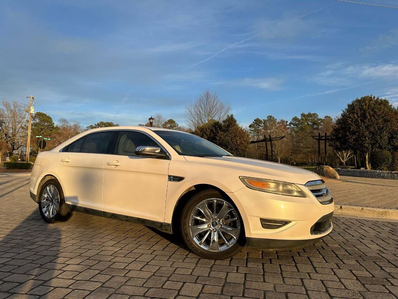 2011 Ford Taurus