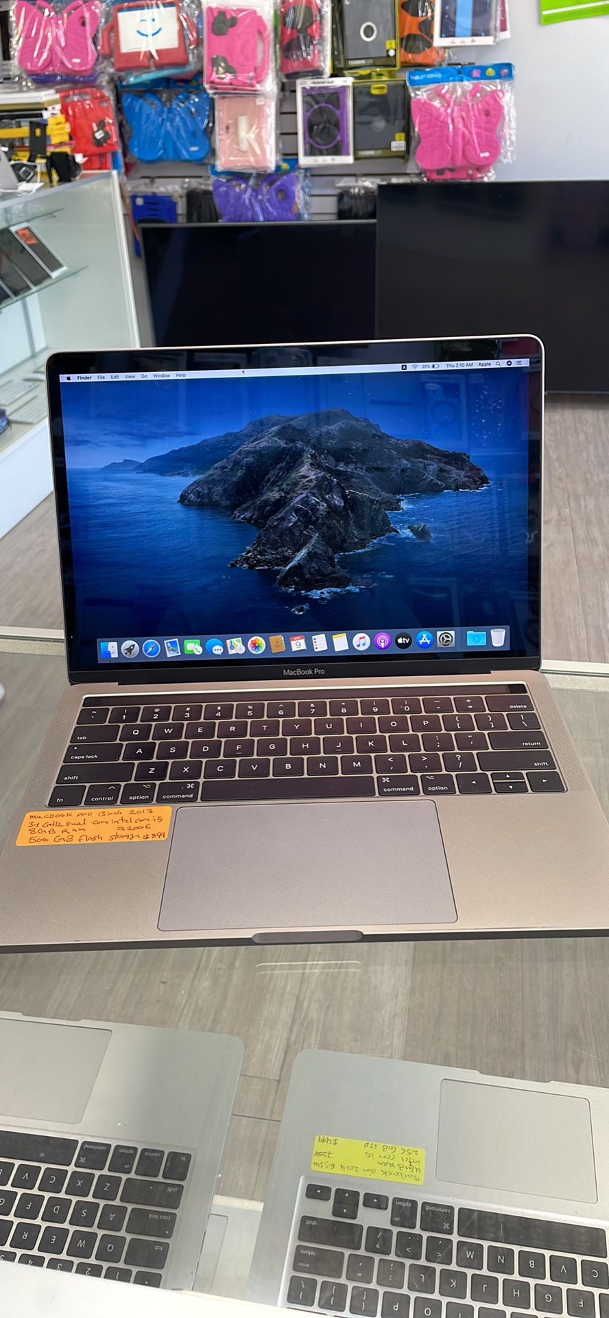 Apple MacBook Pro 13-inch (2017) Has Touch-bar 3.1 GHZ Dual Core i5 500GB Flash Storage 8GB Ram Comes With Charger