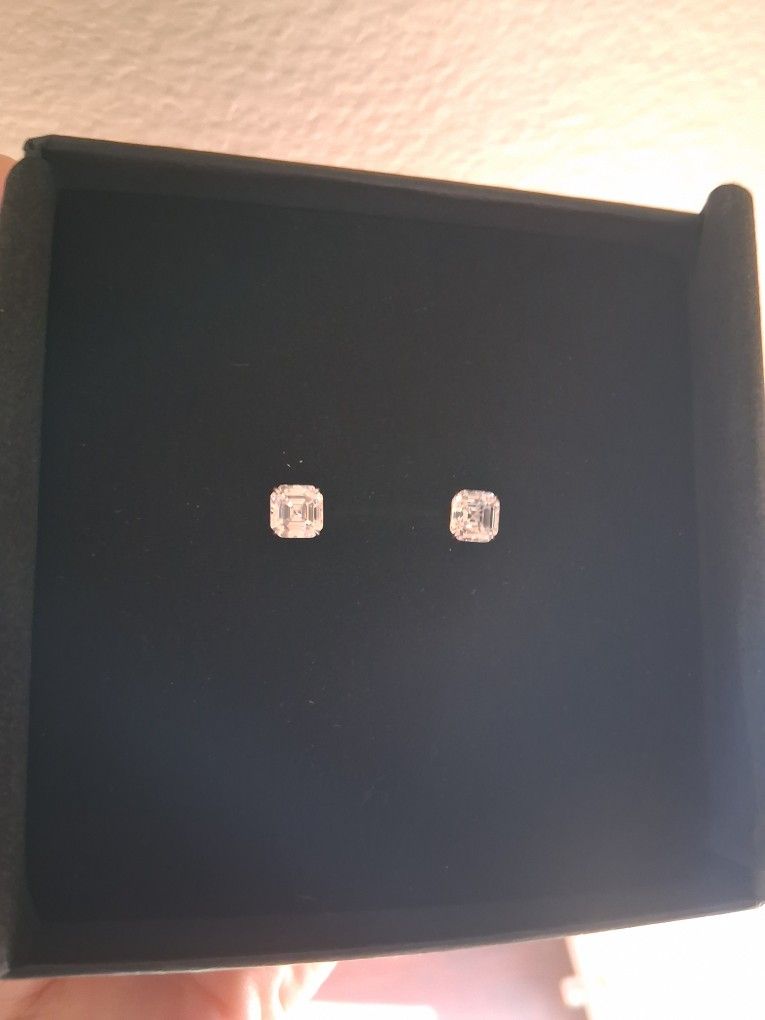 Unisex 14k White Gold Earrings