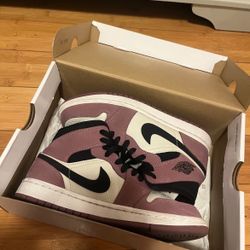 Women’s Air Jordan’s 1 Mid