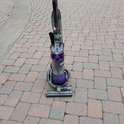 Dyson DC25 Animal Vacuum. (Like New)