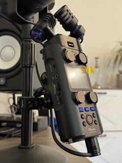 Zoom H5 Studio - Open Box