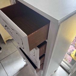 White French Provincial Style Upright Chest 6 Drawer 20.5”Lx17”Wx54.5”H