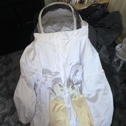 Xl  bee suit