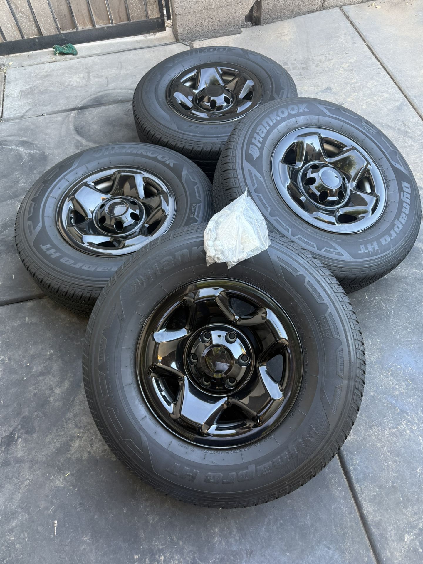 P245/75/R16 Hankook Dynapro & Toyota Tacoma Wheels 
