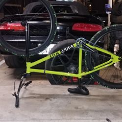 Cult X Huf 26  Happy 420