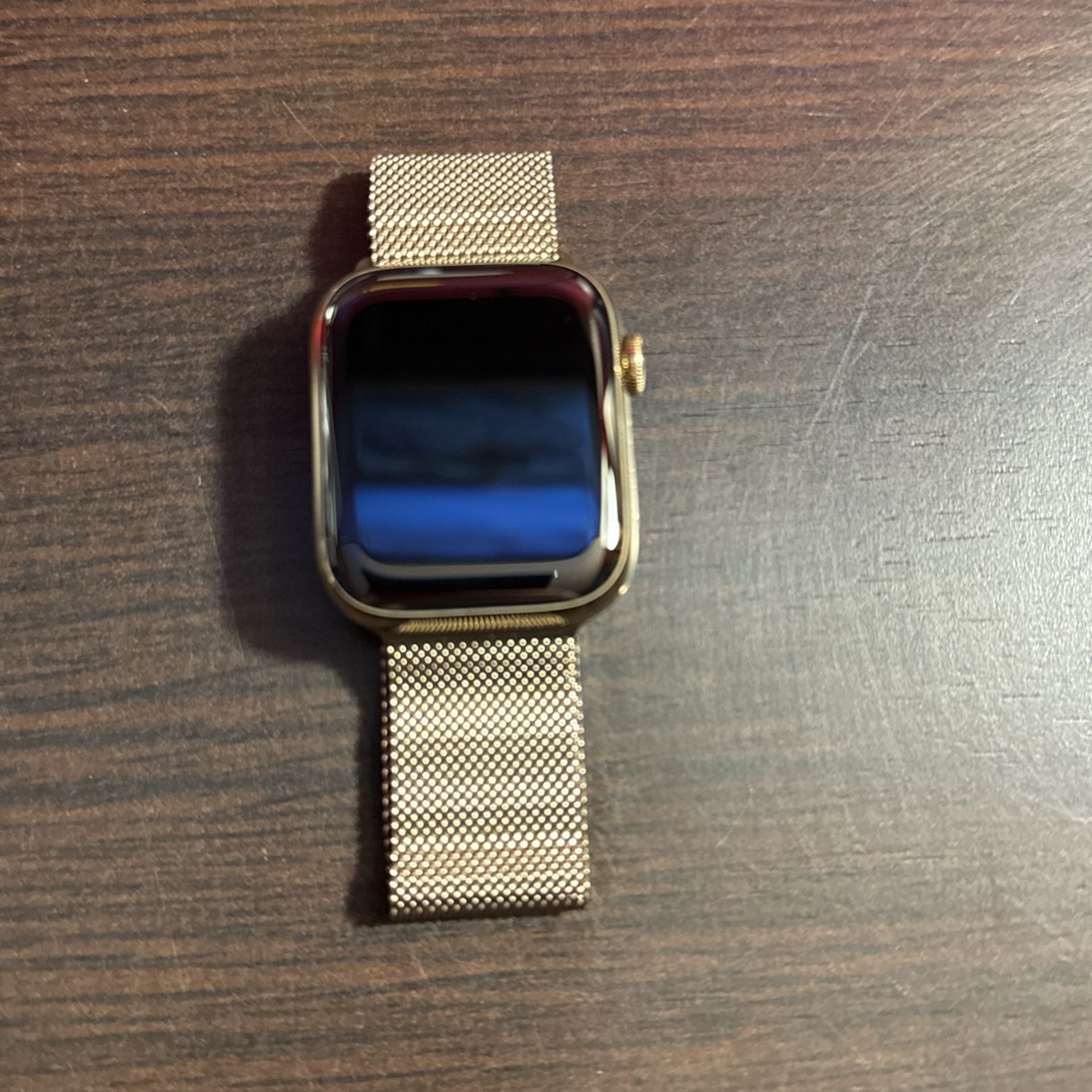 Apple Watch Series 8 - 45mm Stainless Steel Gold