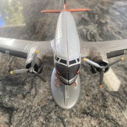 Airplane Model Die Cast DC-3  Rare And Beautiful $50