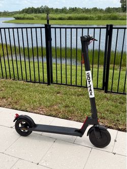 GOTRAX GXL V2 Electric Scooter – Like New | Barely Used