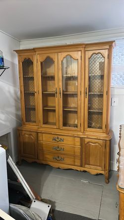Hutch/ buffet
