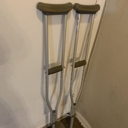 Crutches 