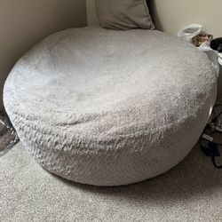 Giant Bean Bag        Lounge &Co