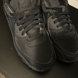 size 9 men’s air max 90 PICKUPS AND CASH ONLY